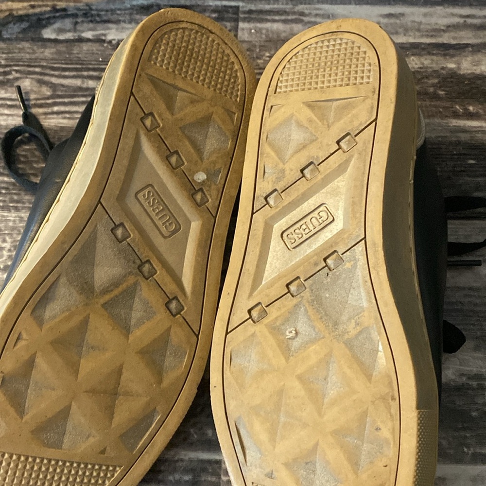 Guess Sneakers Black and Gold black shoe laces. Sz 7.5 Gold sole - Picture 4 of 5
